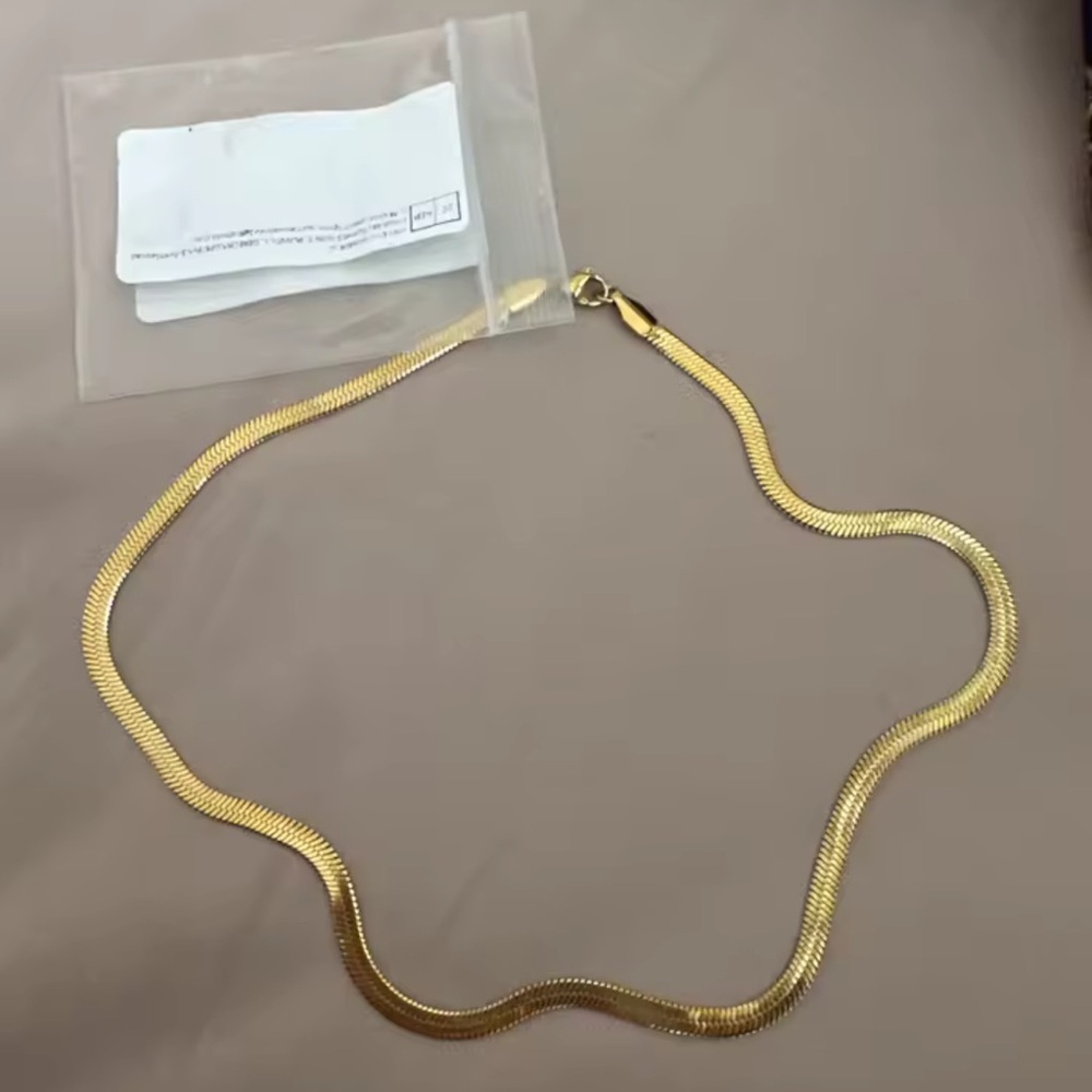 Gold Chain Necklaces For Women minimalist - Picture 4 of 8